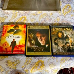 3 movies:
A beautiful mind
The lord of the rings (return of the king)
Namesake